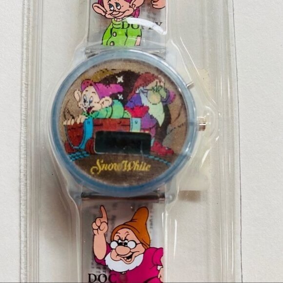 Vintage Disney Snow White and The Seven Dwarfs Dead Stock Digital Watch - Picture 1 of 12